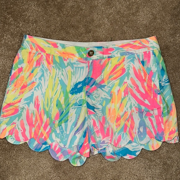 Beautiful Size 2, 5" inseam Lily Pulitzer Buttercup shorts, fantastic condition - Picture 1 of 3
